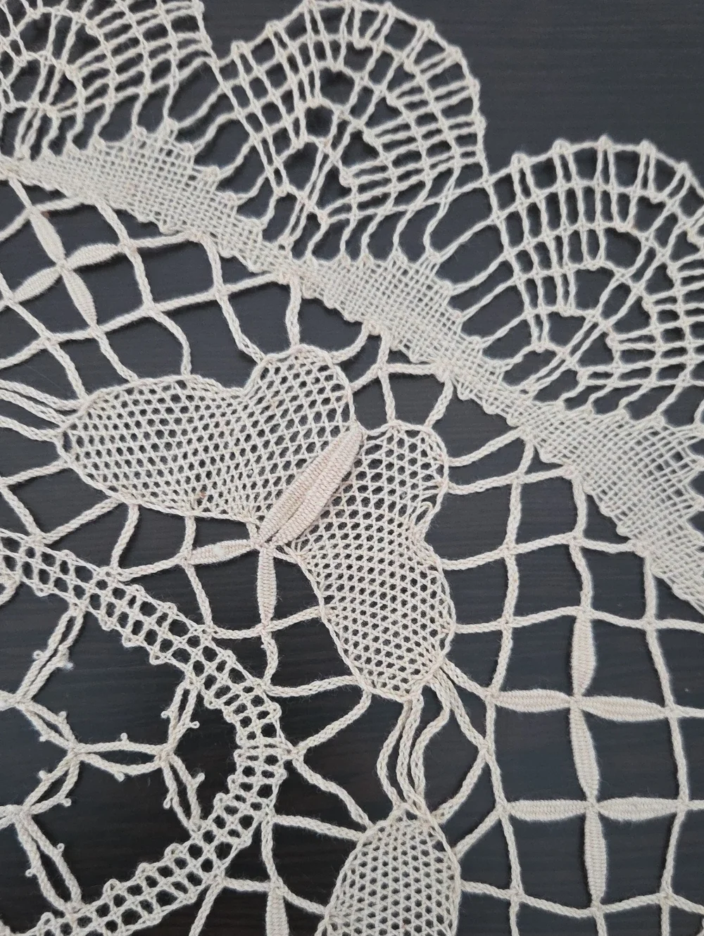 Lace Oval Crochet Doily Table Accent - Cream